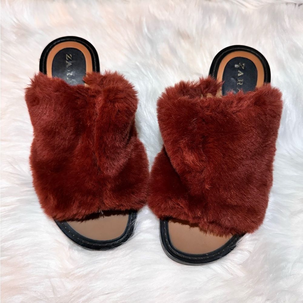 Zara fuzzy sandal